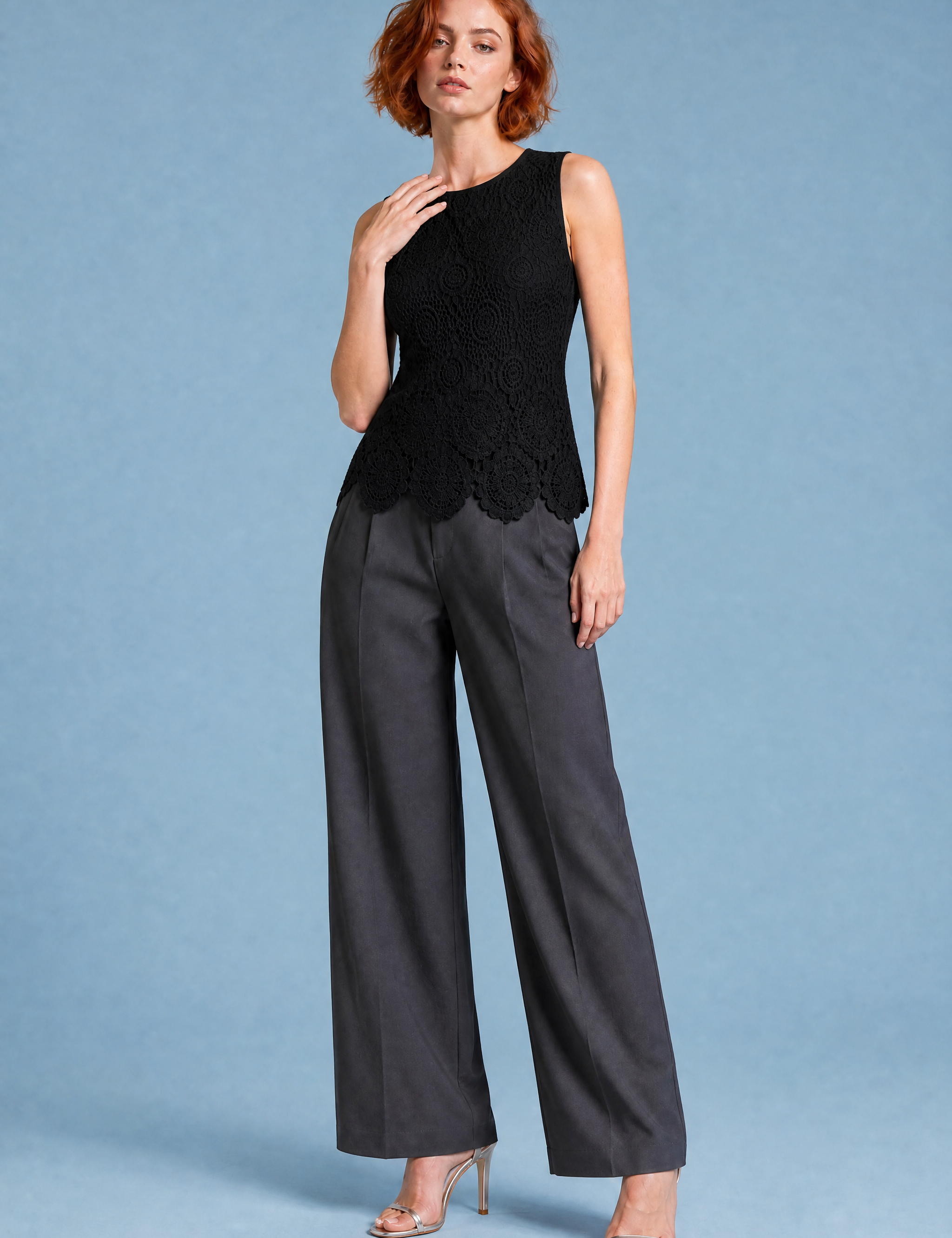 Top en dentelle bretelles larges | Variante Noir | Lounelle Paris