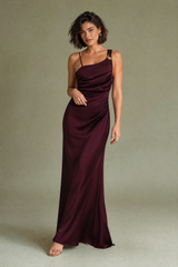 Bordeaux asymmetrisk lang kjole