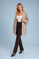 Lang beige vest med puffermer