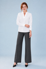 Flytende bluse med V-hals