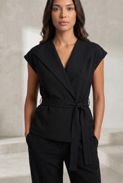 Gilet noir col V ceinturé | Lounelle Paris