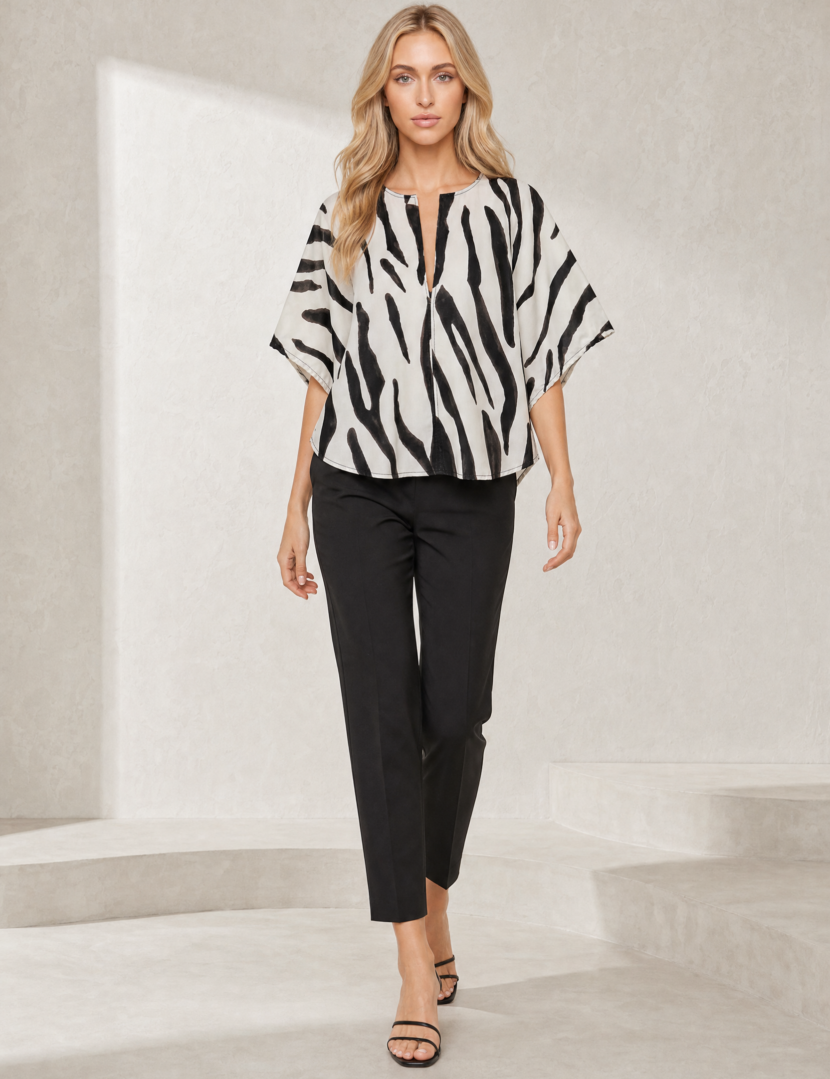 Blouse ample imprimé zébré col fendu | Lounelle Paris
