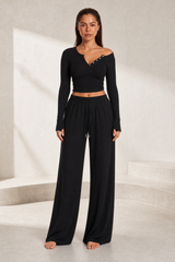 Ensemble col V et pantalon large