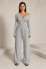 Ensemble col V et pantalon large