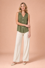 Bluse uten ermer med V-hals