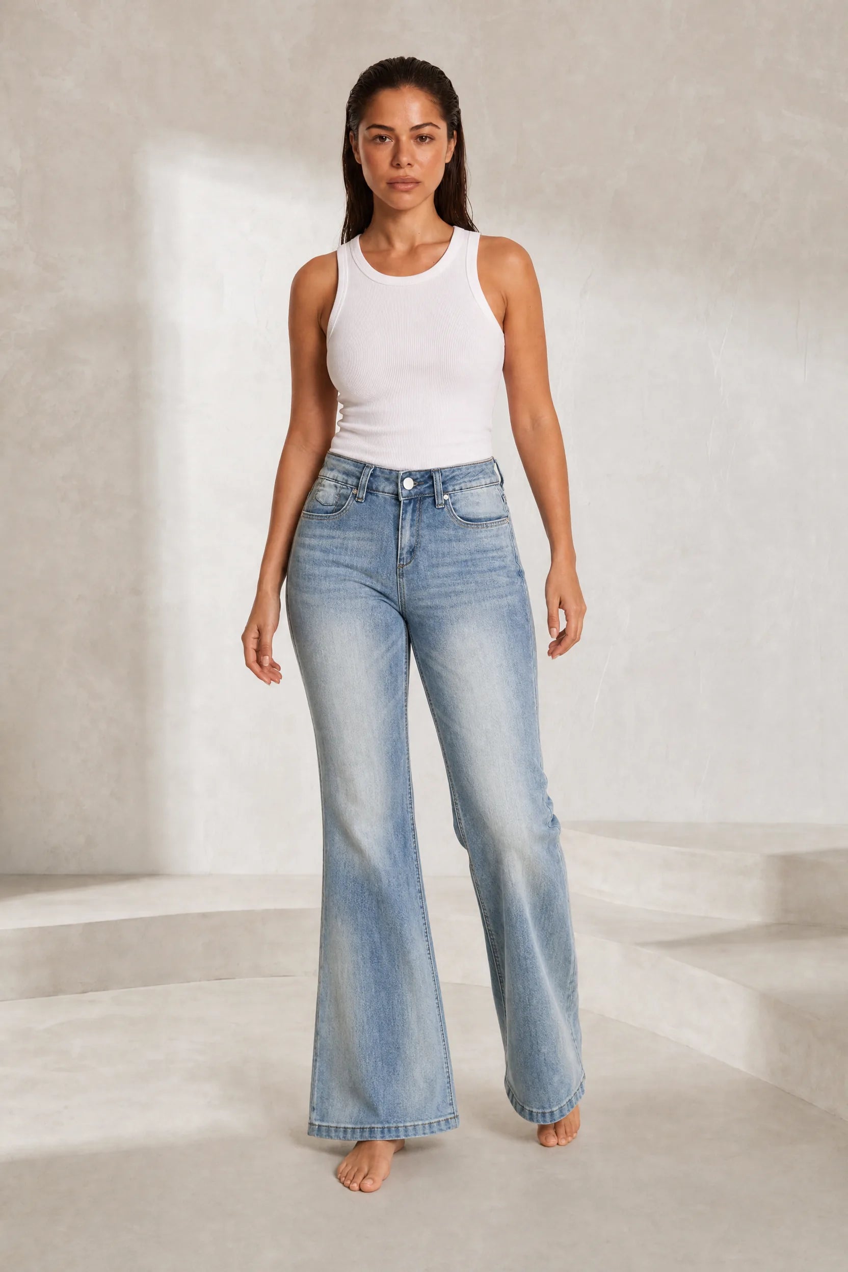 Jean bleu délavé coupe évasée | Lounelle Paris