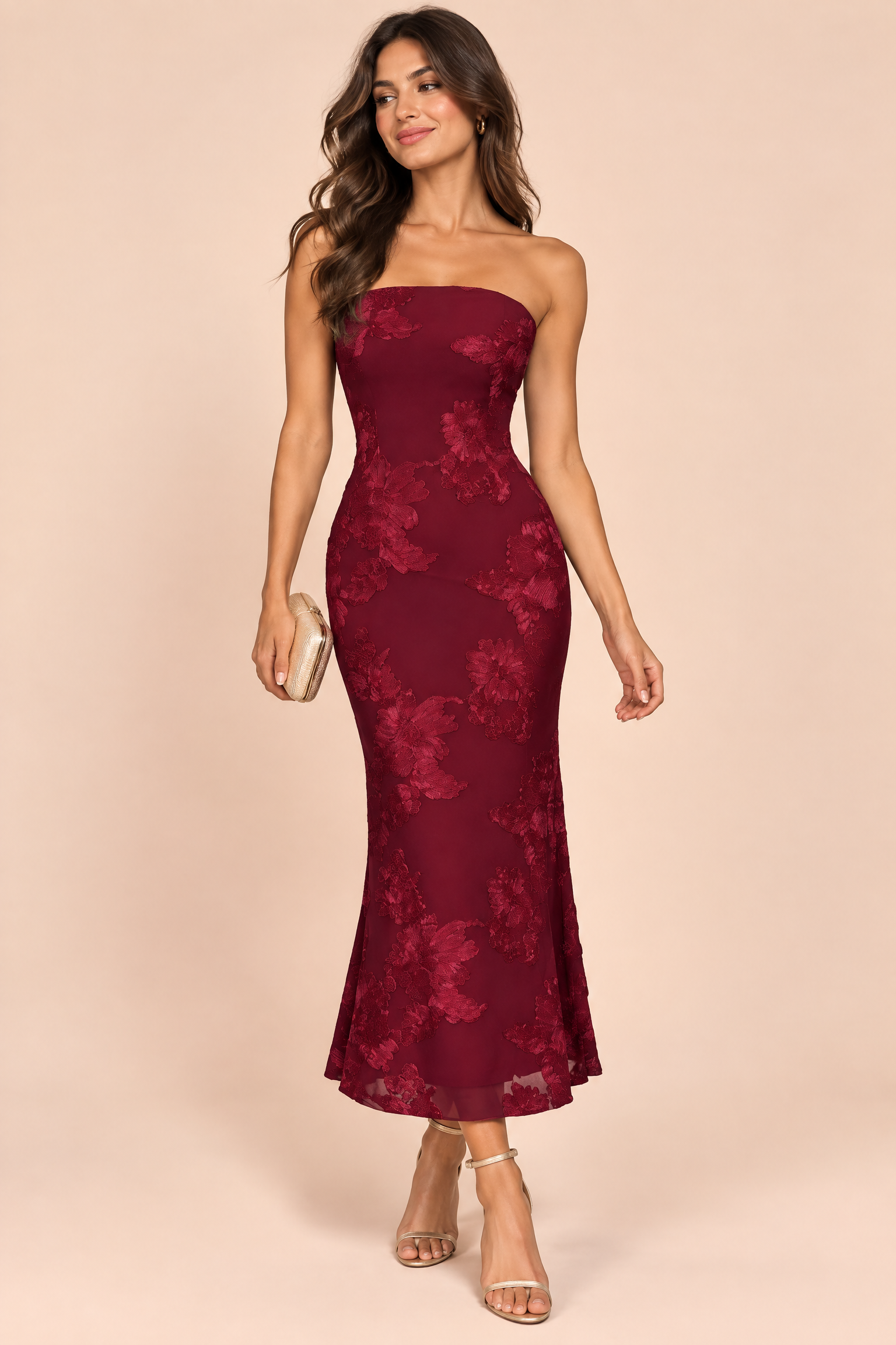 Robe midi bordeaux en dentelle à encolure bandeau avec détail col | Vue de face | Lounelle Paris