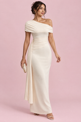 Kremfarget asymmetrisk midikjole med drapering