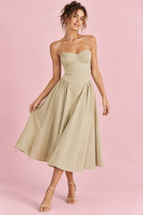 Beige midikjole med korsettliv