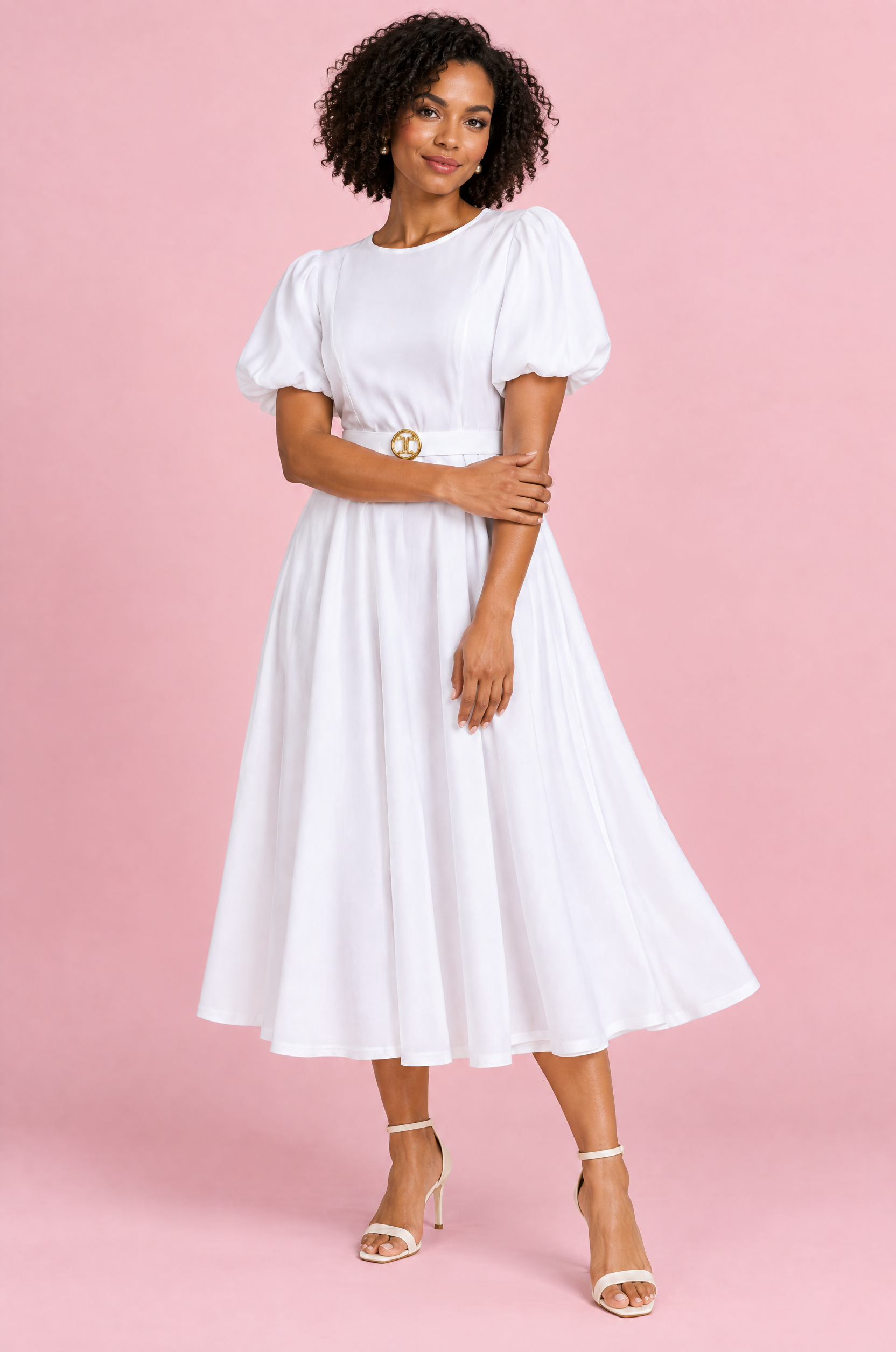 Robe midi blanche à col montant et manches bouffantes | Porté sur une autre silhouette | Lounelle Paris