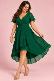 Robe vert foncé à manches volantées et ourlet asymétrique | Porté sur une autre silhouette | Lounelle Paris