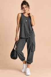 Ensemble deux pièces fluide avec débardeur et pantalon – gris foncé | Vue de face | Lounelle Paris
