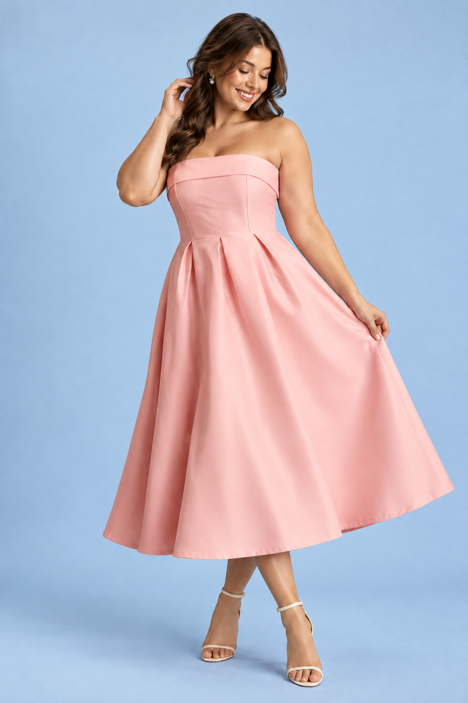 Robe midi patineuse bustier rose | Porté sur une silhouette plus ronde | Lounelle Paris