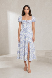 Robe bleue encolure carrée manches bouffantes | Lounelle Paris