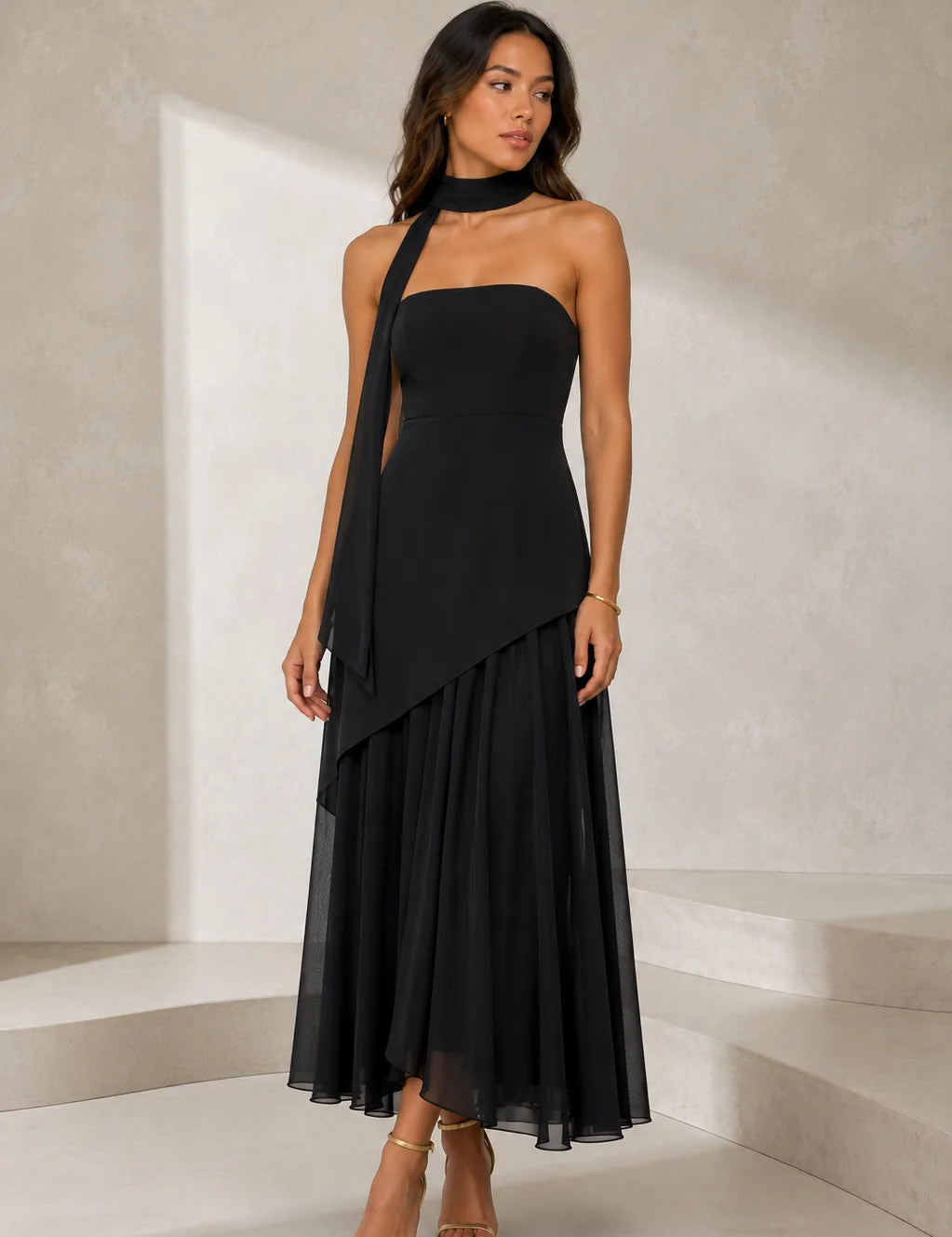 Robe longue asymétrique avec tour de cou | Lounelle Paris