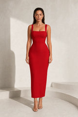 Robe longue col carré ajustée