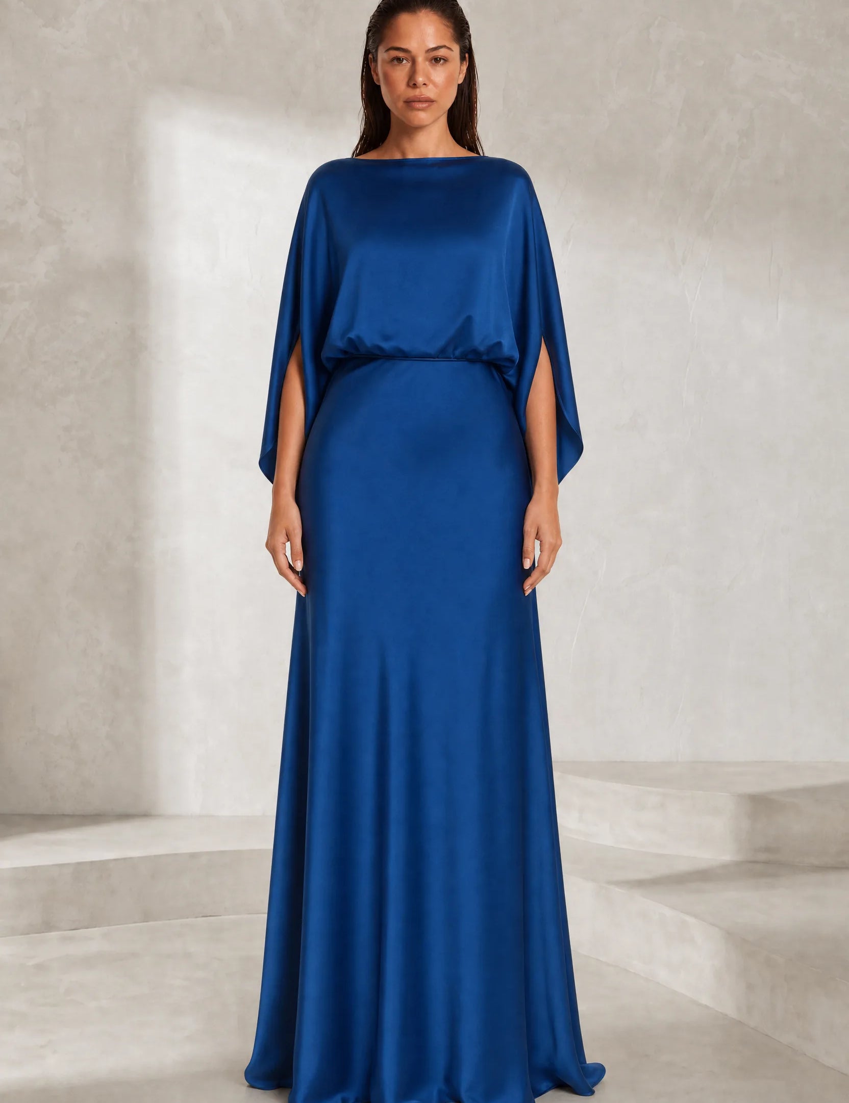 Robe longue satinée encolure bateau | Lounelle Paris
