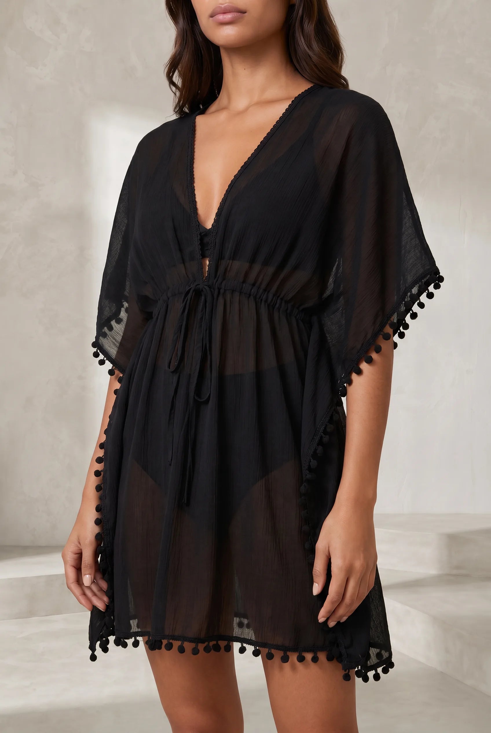 Robe noire fluide manches chauve-souris | Lounelle Paris